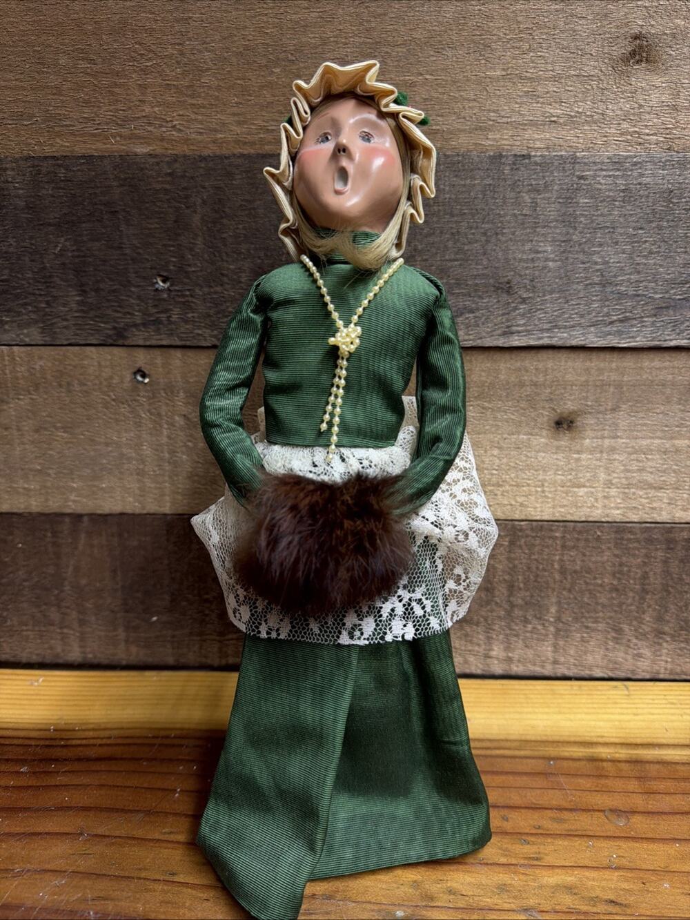 BYERS CHOICE Carolers Christmas 12" Victorian Woman Green Dress 2000